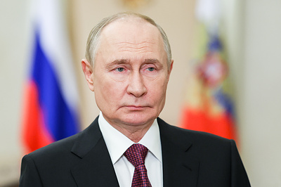 Путин отметил, что на химию в школе нужно обратить особое внимание